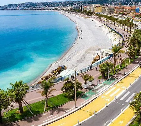 Le Palais Du Chateau Port De Antiquaires * Nice